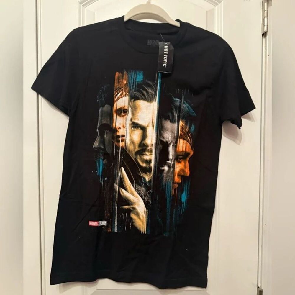 Hot Topic Brand New Dr. Strange Tshirt Size Small Unisex